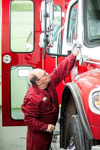 MIKAELA MACKENZIE / FREE PRESS
Dave Felske, paint booth team lead, buffs a finished truck (which is headed for Dauphin, Manitoba) as part of the detailing process at Fort Garry Fire Trucks on Thursday, March 13, 2025. Heճ worked at the company for 35 years, and is retiring March 14th.
For Aaron Epp story.
Winnipeg Free Press 2025