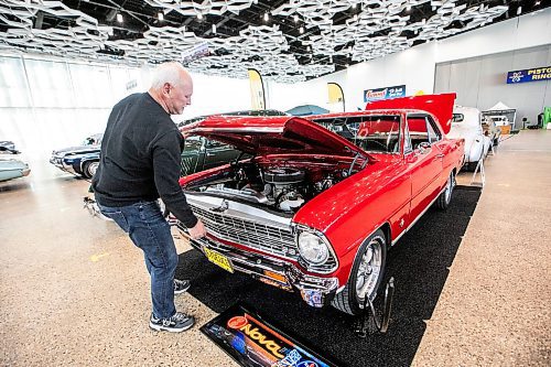 MIKAELA MACKENZIE / FREE PRESS
Darren Kellner pops the hood on his 1967 Chevy Nova SS in preparation for the World of Wheels event at the RBC Convention Centre on Thursday, March 20, 2025.
Standup.
Winnipeg Free Press 2025