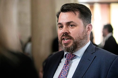 MIKAELA MACKENZIE / FREE PRESS
Kris Barnier, central Canada VP of Restaurants Canada, responds to the budget at the Manitoba Legislative Building on Thursday, March 20, 2025.
For budget stories.
Winnipeg Free Press 2025