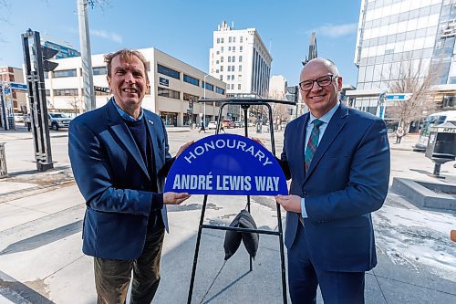MIKE DEAL / FREE PRESS
In 2025, André Lewis celebrates 50 years with Canada’s Royal Winnipeg Ballet. In recognition of his years of leadership, Mayor Scott Gillingham designats Graham Avenue between Edmonton Street and Carlton Street as André Lewis Way during a ceremony Monday afternoon outside the RWB at 380 Graham Ave.
Standup
250324 - Monday, March 24, 2025.