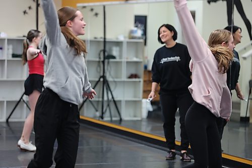 Steppin’ Time Dance Studio owner Monique Roy-Keller (middle) teaches her students Saturday afternoon. (Abiola Odutola/The Brandon Sun)