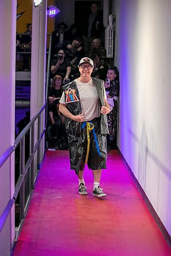 BROOK JONES/FREE PRESS
Voices: Manitoba's Youth in Care Network, hosts its Garbage Bag Fashon Show at the Graffiti Gallery in Winnipeg, Man., Friday, April 4, 2025. Pictured: Ace Burpee who hosts the Ace Burpee Show on 103.1 Virgin Radio models an outfit made of plastic garbage bags.