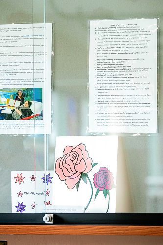 MIKAELA MACKENZIE / FREE PRESS
Shawna Forester Smithճ artwork and words on display at the new Space for All at Deer Lodge Centre on Thursday, April 10, 2025. The space, located on the 2nd floor mezzanine, aims to be a safe,inclusive and accessible place for all patients, residents and staff.
Standup.
Winnipeg Free Press 2025