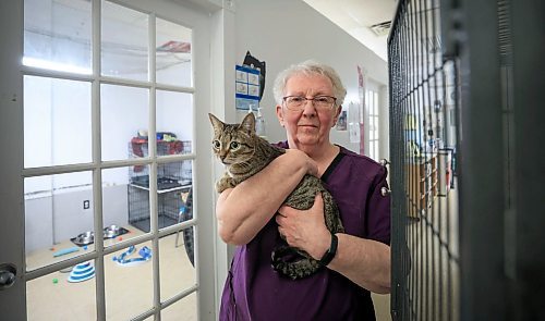 Ruth Bonneville  / Free Press 

LOCAL - Craig Street Cats

Photo of  Lynne Scott with Craig Street Cats holding Pandora one of 37 cats that are up for adoption at the centre. 

Craig Street Cats is closing in 7 weeks because they can’t afford to stay in business anymore. It’s a non-profit cat shelter and they have about 37 cats they need to have adopted still

Reporter: Alex Lambert

April 14th 2025