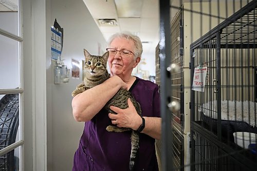 Ruth Bonneville  / Free Press 

LOCAL - Craig Street Cats

Photo of  Lynne Scott with Craig Street Cats holding Pandora one of 37 cats that are up for adoption at the centre. 

Craig Street Cats is closing in 7 weeks because they can’t afford to stay in business anymore. It’s a non-profit cat shelter and they have about 37 cats they need to have adopted still

Reporter: Alex Lambert

April 14th 2025