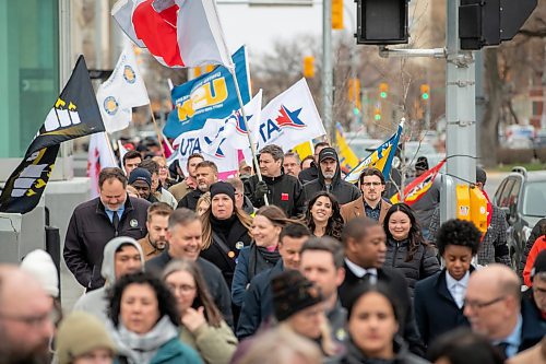 BROOK JONES/FREE PRESS
SAFE Workers of Tomorrow Leader's Walk participants march along Broadway Avenue in Winnipeg, Man., Monday, April 28, 2025. In addtion to the Leaders' Walk, a ceremony to remember Manitobans who died last year after suffering injuries or illness at work took place at the Manitoba Workers Memorial which is also known as the Fallen Firefighter Memorial at Memorial Park in Winnipeg.