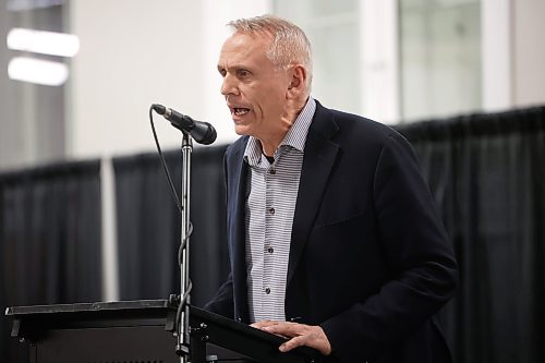 Wally Daudrich speaks during the Progressive Conservative Party of Manitoba leadership debate at the Dome Building in Brandon in February. Daudrich plans to seek the Tory nomination to run in a byelection in Spruce Woods. (Tim Smith/The Brandon Sun files)