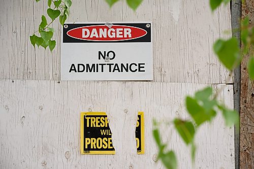 MIKE SUDOMA / FREE PRESS
No trespassing signs posted outside of the former site of the Vulcan Iron Works building on Sutherland Avenue The building suffered yet another structure fire Saturday evening
May 11, 2025