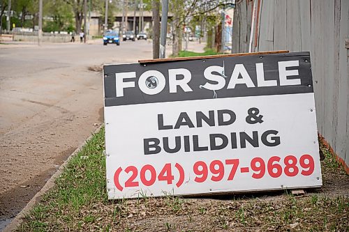 MIKE SUDOMA / FREE PRESS
A for sale sign sits outside the site of the former Vulcan Iron Works building on Sutherland Avenue The building suffered yet another structure fire Saturday evening
May 11, 2025