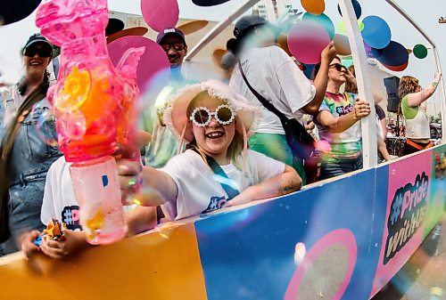 JOHN WOODS / FREE PRESS
People participate in the Pride Parade Sunday, June 1, 2025 in downtown Winnipeg.

Reporter: standup