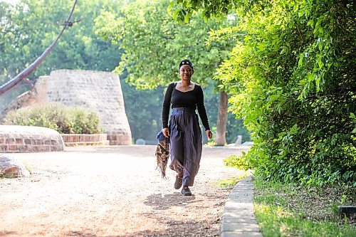MIKAELA MACKENZIE / FREE PRESS
Kelly Bado at The Forks, where she spends a lot of time with her family, on Tuesday, June 3, 2025.
For Eva story.
Winnipeg Free Press 2025