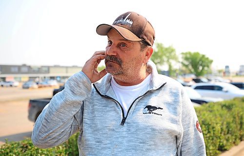Ruth Bonneville  / Free Press 

Local WILDFIRES HOTELS: 

Photo of Robert Burroughs from Flin Flon talks to a reporter about being evacuated Tuesday.


Story on evacuees making their home in local hotel, Victoria Inn and the circumstances surrounding getting a room, their pets  etc.
  
See story by Scott

June 3rd,  2025

 