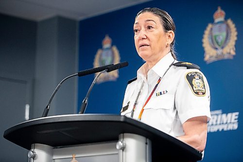 MIKAELA MACKENZIE / WINNIPEG FREE PRESS
	
Superintendent Bonnie Emerson speaks to the media about evacuee safety in Winnipeg on Thursday, June 5, 2025. 

For Erik story.
Winnipeg Free Press 2025
