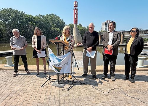 SCOTT BILLECK / FREE PRESS

(l-r) Fred Veldink from Coalition to Save Lake Winnipeg; Kaitlyn Mitchell from Animal Justice; Vicki Burns from Save Lake Winnipeg Project; Dave Curry from Save Lake Winnipeg Coalition; James Beddome from Manitoba Eco-Network; Madeline Luke from Dakota Resource Council from North Dakota.
- at The Forks during a joint news conference wednesday, June 11, 2025