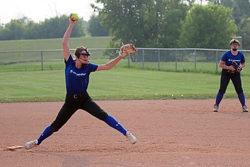 Brooke Collins pitches during a U13 house league softball game at Steve Clark Field on a warm Wednesday evening. (Thomas Friesen/The Brandon Sun)