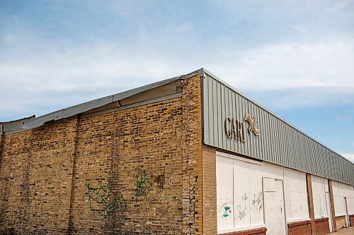 BROOK JONES/FREE PRESS
A boarded-up building at 881 and 883 Main St. in Winnipeg, Man., first damaged by a fire in 2021 is set to be demolished after a lengthy series of delays. The building was pictured Sunday, June 15, 2025.