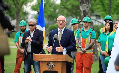 Ruth Bonneville  / Free Press 

LOCAL - action team

Mayor Scott Gillingham holds media event at the official launch of Winnipeg’s Neighbourhood Action Team program at Machray Park, Monday. 
 
Also in attendance:
Councillor Janice Lukes, Chairperson of Standing Policy Committee on Public Works and Neighbourhood Action Team members. 

June 16th,  2025

 