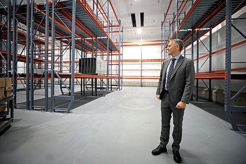 Ruth Bonneville / Free Press
Biz Boeing Expansion
Photo of Al Meinzinger, Boeing Canada’s president, inside the 7,250 square-foot freezer, double the sites existing freezer, for storing composite materials at -23 celsius, during the media event Tuesday.
Story: Boeing unveiled a 12,000 sq. ft. building expansion at its Winnipeg facility which is already the biggest Boeing plant in Canada.
The expansion included a 7,250 square-foot freezer, double the sites existing freezer, for storing composite materials at -23 celsius.
See story by Gabby
June 24th, 2025