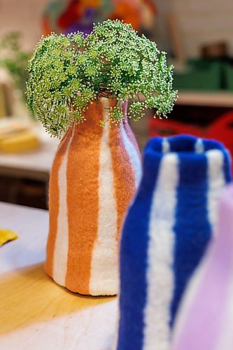MIKE DEAL / FREE PRESS
Some of Christie’s Cirque vases.
Christie Peters of Margaret Jane Design in her studio.
Christie Peters makes felted flowers and felted vases as well as wall hanging pieces.
Reporter: AV Kitching
250625 - Wednesday, June 25, 2025.