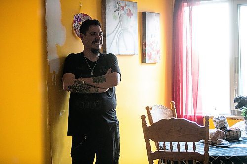 MIKAELA MACKENZIE / FREE PRESS
	
Brett Holland returns to his home in Flin Flon on Wednesday, June 25, 2025.

For Nicole Buffie story.
Winnipeg Free Press 2025