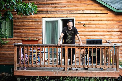 MIKAELA MACKENZIE / FREE PRESS
	
Brett Holland returns to his home in Flin Flon on Wednesday, June 25, 2025.

For Nicole Buffie story.
Winnipeg Free Press 2025