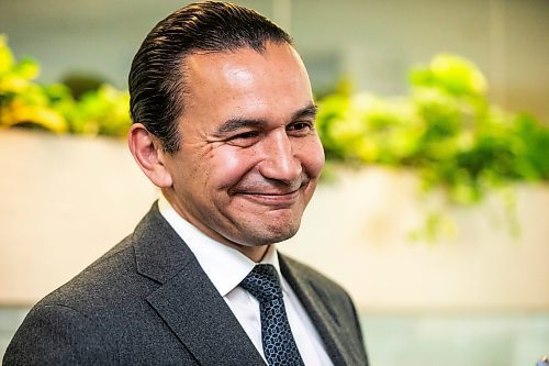 Premier Wab Kinew has taken a page from former NDP premier Gary Doer’s political playbook by trying to strike a balance between keeping his partisan base happy and appeasing the business community and centrist voters. (Mikaela Mackenzie/Winnipeg Free Press)