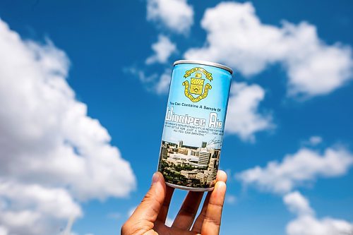 MIKAELA MACKENZIE / FREE PRESS
A can of Winnipeg Air on Monday, June 30, 2025.
For arts story.
Winnipeg Free Press 2025