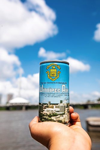 MIKAELA MACKENZIE / FREE PRESS
A can of Winnipeg Air on Monday, June 30, 2025.
For arts story.
Winnipeg Free Press 2025