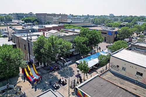 02072025
Brandonites explore the Downtown Summer Market on Rosser Avenue in Brandon on Wednesday afternoon. The market, organized by the Brandon Downtown Biz, featured local vendors, entertainment and games, food and other attractions. The afternoon/evening market will run every Wednesday on Rosser Avenue between 9th Street and 10th Street from July to September.
(Tim Smith/The Brandon Sun)