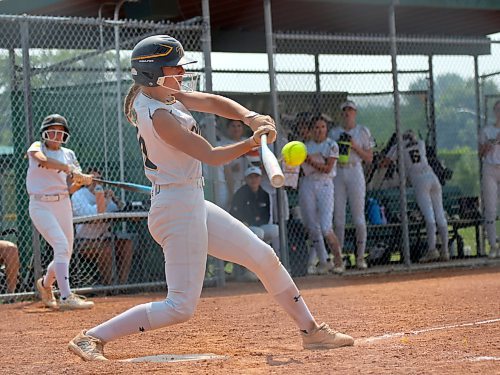 Westman Magic U15 catcher Rachel Lyver connects with a pitch. (Thomas Friesen/The Brandon Sun)