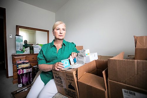 MIKAELA MACKENZIE / FREE PRESS
Kathy Landygo with home car (ostomy bag) supplies for her mother on Thursday, July 17, 2025. Her mother experienced issues with home care services when she had a leak in her ostomy bag last month.
For Scott story.
Winnipeg Free Press 2025