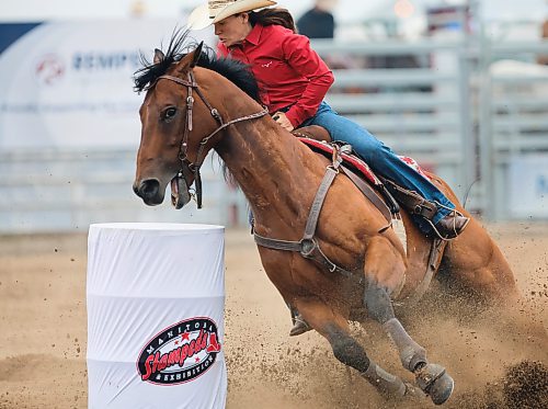 JOHN WOODS / FREE PRESS
Traci MacDonald competes in and ended up winning the Women’s Barrels at the Manitoba Stampede and Exhibition in Morris Sunday, July 20, 2025.
Reporter: Nicole