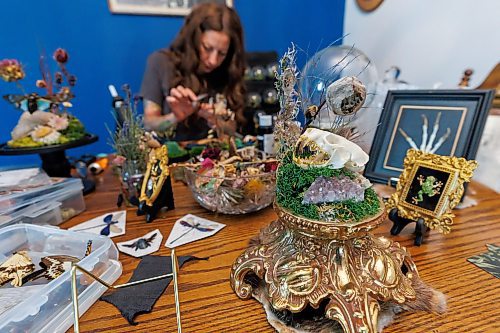 MIKE DEAL / FREE PRESS
Randi Thomson creates entomological art, using preserved bugs and insects and native grasses and plants to make her bug landscapes. She mounts the flora and fauna in cloches, bell jars and vintage receptacles. Her garden in Stonewall, MB, is full of bones, gifted to her by family, friends and neighbours.
Reporter: AV Kitching
250707 - Monday, July 07, 2025.