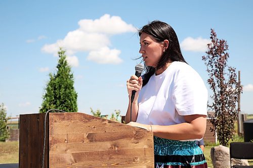 25072025
Birdtail Sioux Dakota Nation Chief Tréchelle Bunn speaks during the swearing in ceremony for the new chief and council at Birdtail on a hot Friday afternoon. Bunn is the first woman to be elected chief at Birdtail and is also the youngest chief elected. 
(Tim Smith/The Brandon Sun)