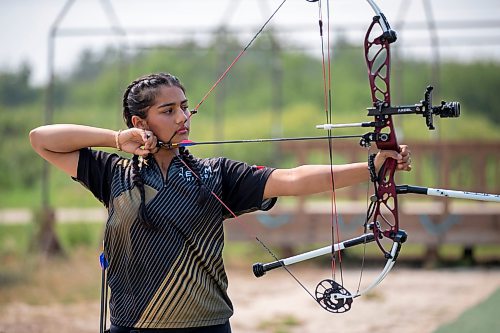 BROOK JONES/FREE PRESS
Khushreet Sandhu is pictured practicing at the Archery Manitoba Sanford Range in the RM of Macdonald, Man., Wednesday, July 30, 2025. The 13-year-old will be competing in U15 Compound, which is the youngest competitive bowstyle in archery, at the 2025 World Archery Youth Championships in Winnipeg from Aug. 17 to 24.