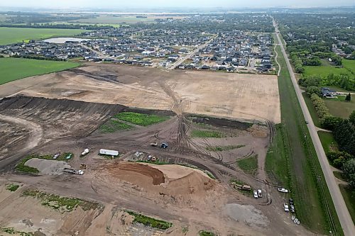 05082025
Work is done west of the 34th Street in Brandon’s south end on a development which will include a new school.
(Tim Smith/The Brandon Sun)default