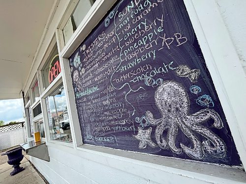 A chalk-drawn menu at Pope's Drive In in Hamiota, displaying the various sundae and twisters flavours. (Matt Goerzen/The Brandon Sun)