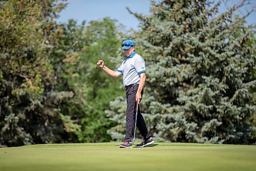 BROOK JONES/FREE PRESS
Todd Fanning (Niakwa Country Club) won the Hodson Financial Men's Senior Championship at the Glendale Golf & Country Club in Winnipeg, Man., Wednesday, Aug. 13, 2025. Pictured: Fanning does a fist pump after sinking his putt on the 17th hole during the final round.