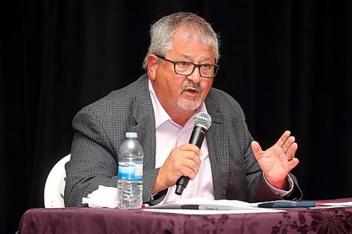 NDP candidate Ray Berthelette speaks during the Souris & Glenwood Chamber of Commerce byelection debate at the Avalon Theatre in Souris on Wednesday evening. (Tim Smith/The Brandon Sun)