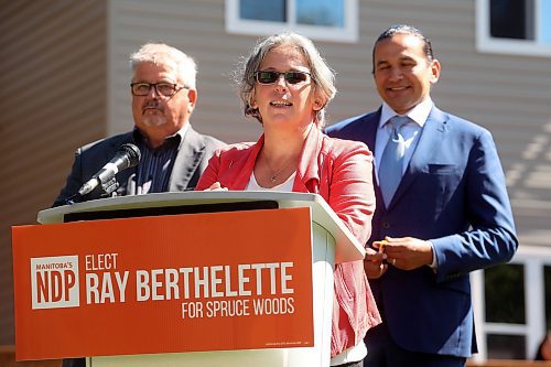 15082025
Former Liberal candidate in Spruce Woods Michelle Budiwski endorses Manitobas NDP candidate Ray Berthelette for the Spruce Woods byelection during a press conference at the Spruce Woods Housing Cooperative in Brandon on Friday.
(Tim Smith/The Brandon Sun)