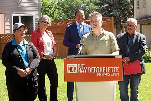 15082025
Former PC candidate in Spruce Woods Ted Dzogan endorses Manitoba NDP candidate Ray Berthelette for the Spruce Woods byelection during a press conference at the Spruce Woods Housing Cooperative in Brandon on Friday.
(Tim Smith/The Brandon Sun)