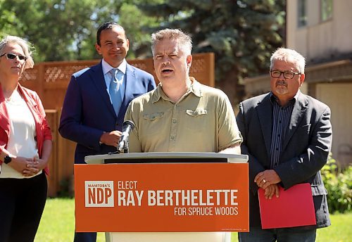 15082025
Former PC candidate in Spruce Woods Ted Dzogan endorses Manitoba NDP candidate Ray Berthelette for the Spruce Woods byelection during a press conference at the Spruce Woods Housing Cooperative in Brandon on Friday.
(Tim Smith/The Brandon Sun)