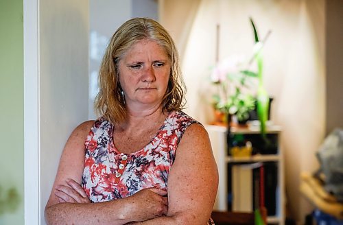 JOHN WOODS / FREE PRESS
Bonnie Bradley, who was supposed to be home Friday, but missed her connecting flight from Montreal to Winnipeg because of the job action by Air Canada flight attendants is photographed in her home in Winnipeg Monday, August 18, 2025. Bradley and her mother took a bus to Ottawa and then rented a car which they drove to Sault St Marie where they met her sons and then drove to Winnipeg.

Reporter: nicole