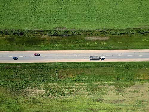 Traffic makes its way along Highway 2 west of Souris on a sunny Monday. Spruce Woods NDP candidate Ray Berthelette says he would advocate strongly for the province to repave Highway 2 between Souris and Deleau.
(Tim Smith/The Brandon Sun)