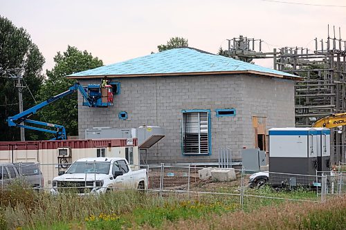 21082025
Work continues on a new lift station at 34th Street and Patricia Avenue in Brandon’s south end on Thursday.
(Tim Smith/The Brandon Sun)