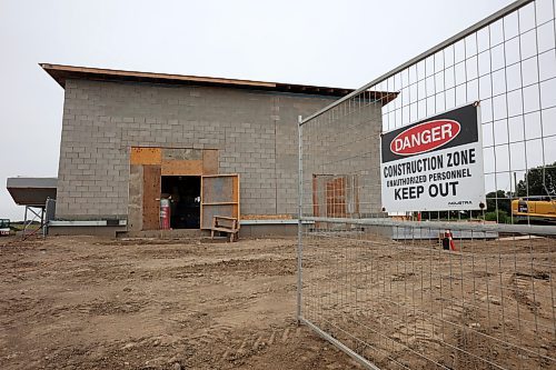 21082025
Work continues on a new lift station at 34th Street and Patricia Avenue in Brandon’s south end on Thursday.
(Tim Smith/The Brandon Sun)