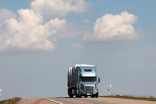 27082025
A semi trailer makes its way west along the Trans Canada Highway west of Brandon on Wednesday. (Tim Smith/The Brandon Sun)