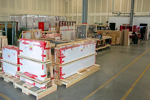 BROOK JONES/FREE PRESS
ClearSecure Manufacturing & Distribution is best known for RockGlass, a window security system through impact-resistant windows and doors. The local company is located in CentrePort Canada at 8-3149 Red Fife Rd. in the RM of Rosser, Man. Pictured: pallets of RockGlass are ready for customers at the manufacturing and distribution plant on Tuesday, Aug. 19, 2025.