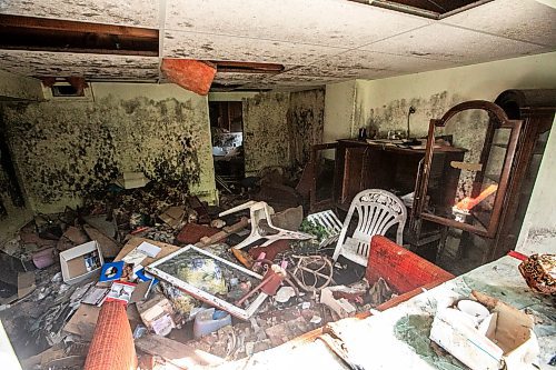 MIKAELA MACKENZIE / FREE PRESS
The basement of the Charleswood property house, which has had chronic squatter and vandalism issues, on Friday, Aug. 29, 2025.
For Chris story.
Free Press 2025
