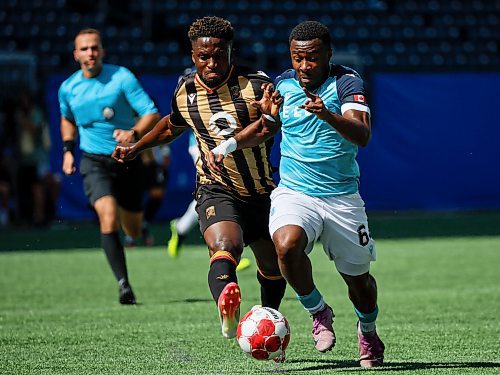 JOHN WOODS / WINNIPEG FREE PRESS
Valour FC’s Raphael Ohin (27) defends against Pacific FC’s Yann Toualy (64) during first half Canadian Premier League action in Winnipeg Sunday, August 31, 2025.
Reporter: ?